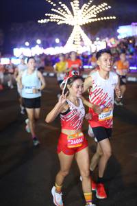 BIB: 26006, 2206
                            <button type="button" onclick="openModal(23127289)" class="btn btn-primary btn-sm float-right btn-popup" data-toggle="modal" data-target=".modal-high-quality">
                        <i class="fas fa-shopping-cart"></i> Add to Cart
                    </button>
                                            <button type="button" onclick="isThisMe(23127289, true)" class="btn btn-success btn-sm float-right btn-popup btn-isme hidden" data-toggle="tooltip" data-placement="bottom" title="นี่คือรูปของคุณใช่ไหม คลิกที่นี่เพื่อเอาเข้าอัลบั้ม">
                        <i class="fas fa-plus"></i> Add to album
                    </button>
                    <button type="button" onclick="isThisMe(23127289, false)" class="btn btn-warning btn-sm float-right btn-popup btn-isnotme hidden">
                        <i class="fas fa-ban"></i> Remove from album
                    </button>